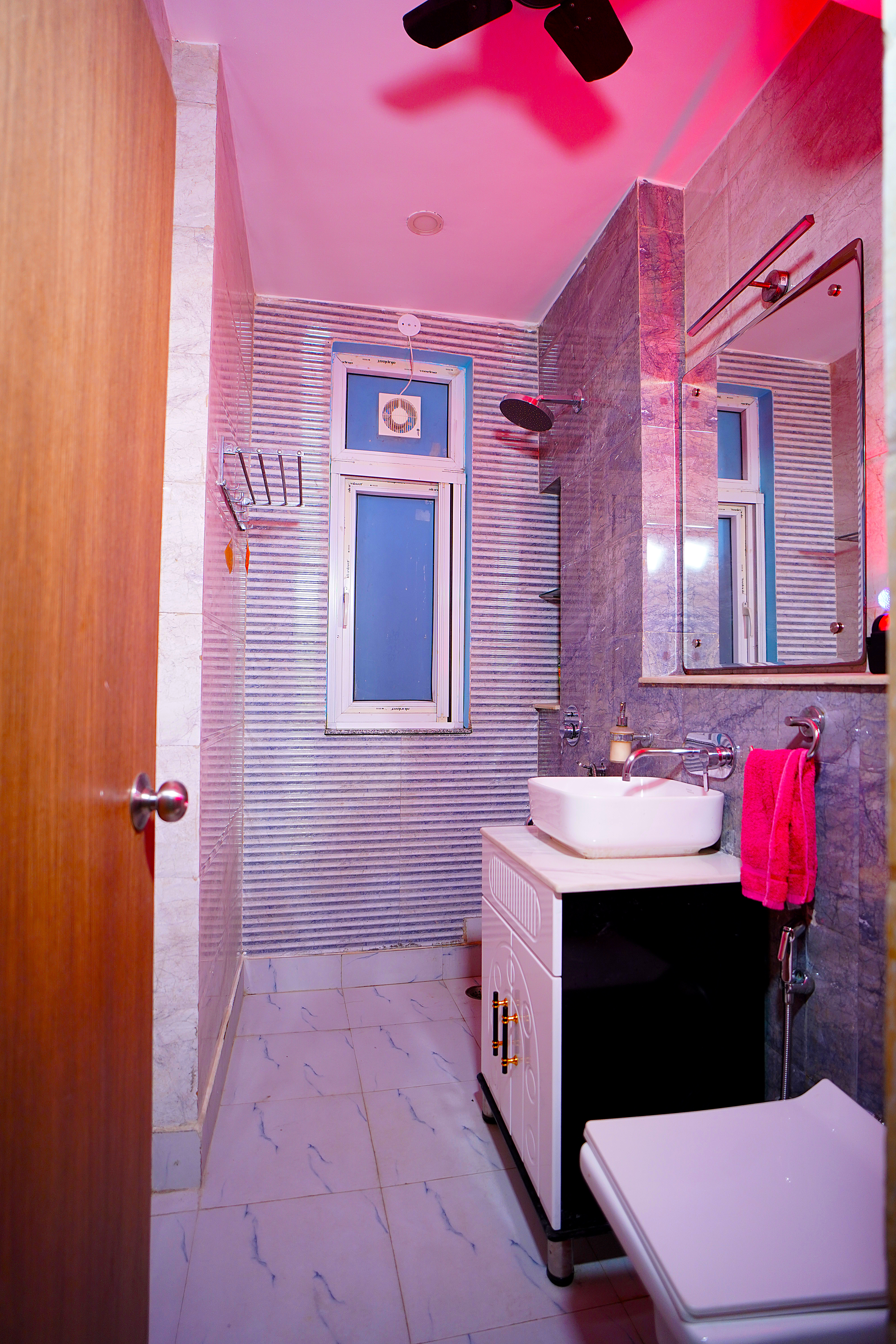Delhi Bathroom 1