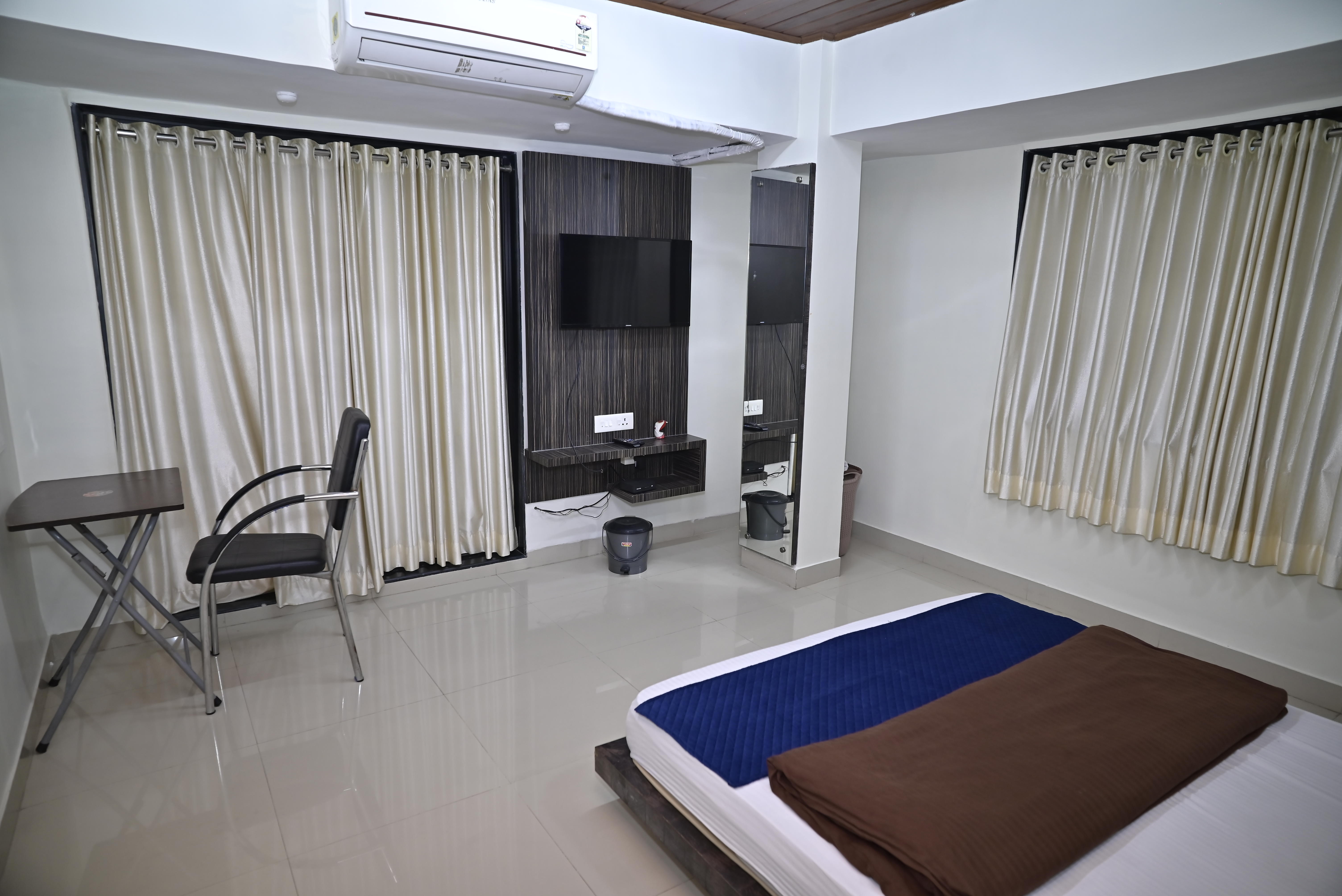 Hall 3